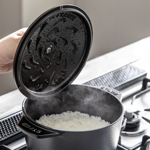 STAUB_ラ ココット de GOHAN_3.png